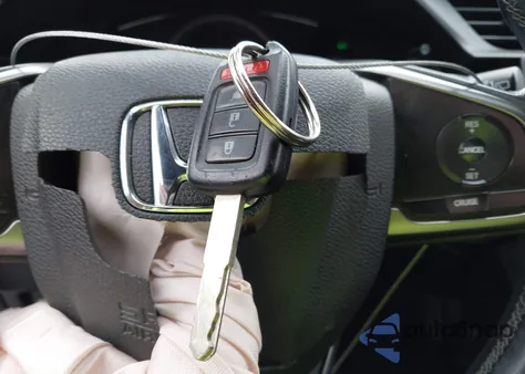 2017 Honda Civic Sport из США, поврежденный, VIN SHHFK7H48HU203458